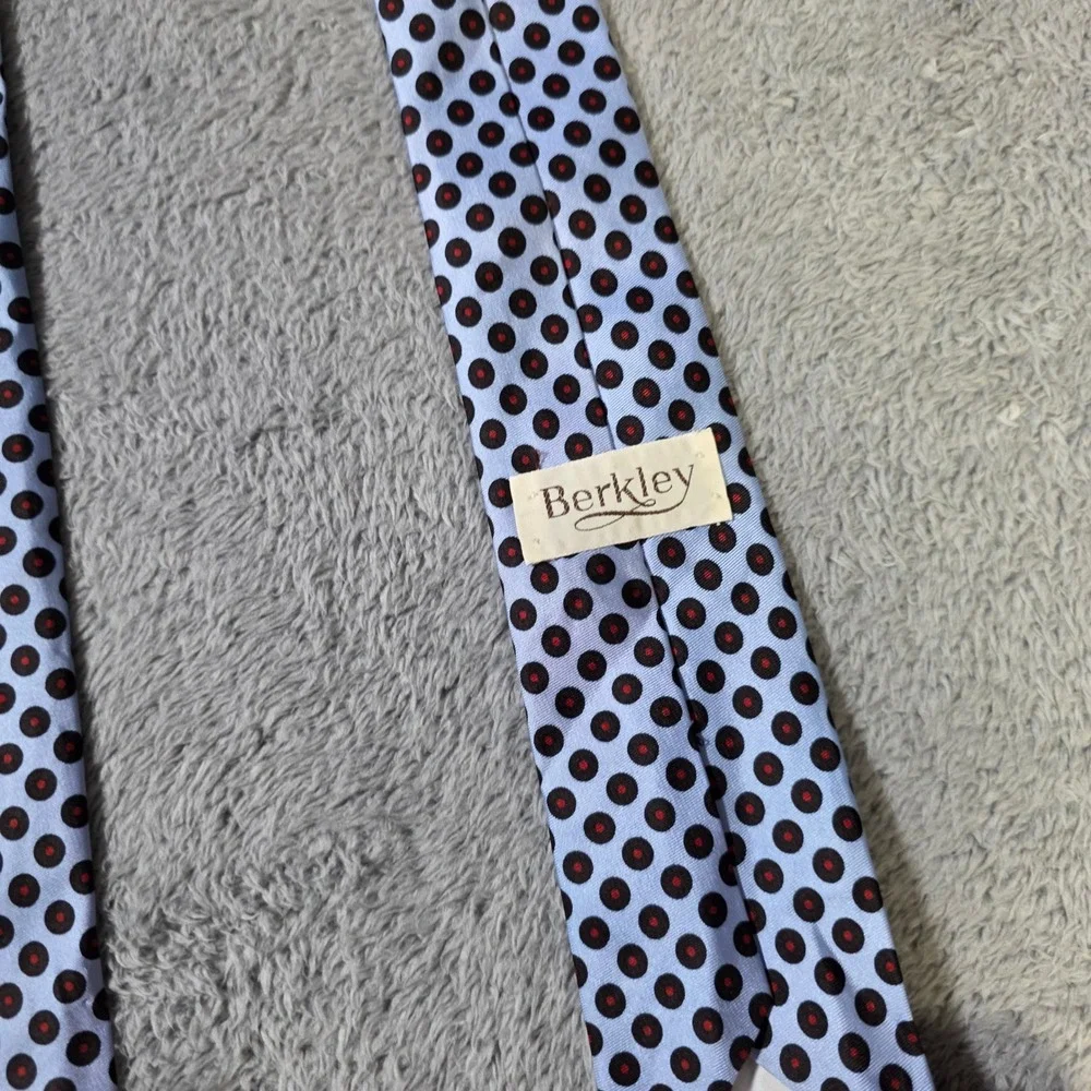 Berkley Mens One Size Necktie Light Blue Polka Dot Geometric‎ Silk Blend Classic